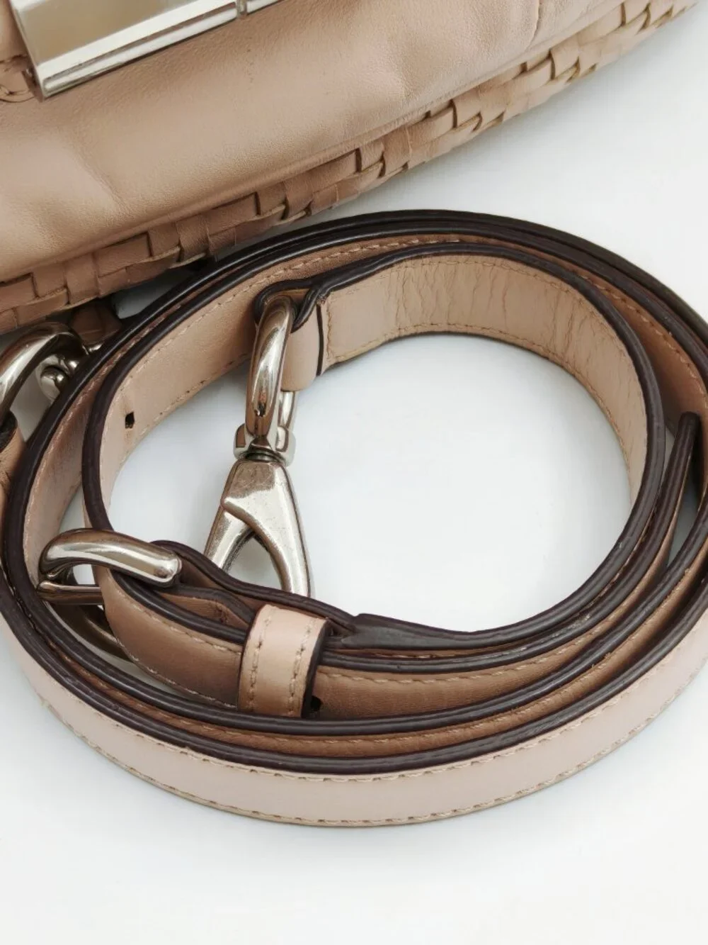 Coach Beige Woven Leather Hobo Shoulder Bag Turnlock Purse
